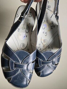 BareTrap sandals size 8.5W